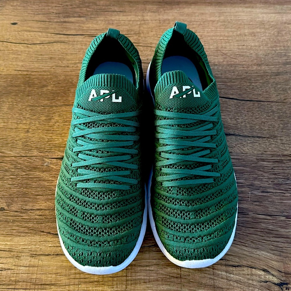 APL Techloom Wave sneakers Green women’s size 9.5 men’s size 8
Shoes